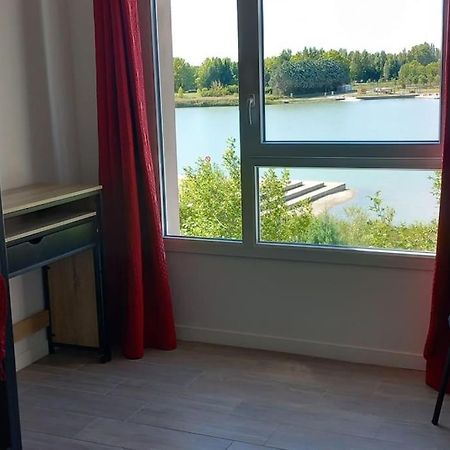 Appartement Climatise Au Coeur De La Provence Lac Et Parcs D'Attractions 10Mn Avignon 몽투 외부 사진