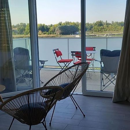 Appartement Climatise Au Coeur De La Provence Lac Et Parcs D'Attractions 10Mn Avignon 몽투 외부 사진