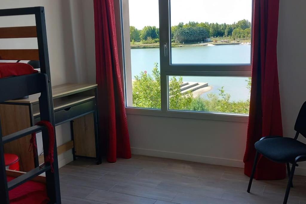 Appartement Climatise Au Coeur De La Provence Lac Et Parcs D'Attractions 10Mn Avignon 몽투 외부 사진